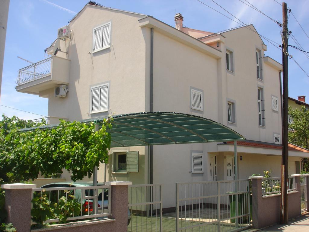 Apartments Gardijan Водице Екстер'єр фото